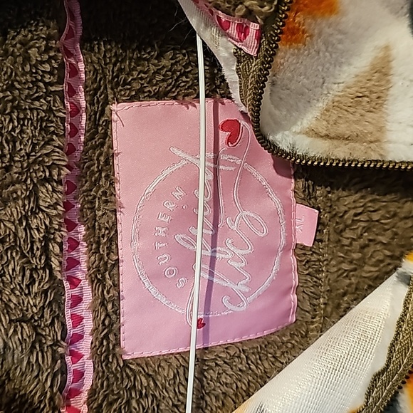 Sweater - Picture 2 of 2